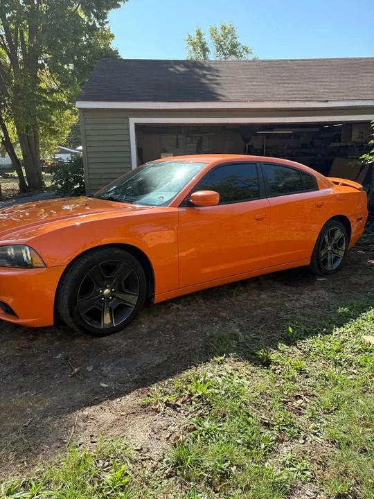 2014 Dodge Charger 7th Gen - Image 3 of 7