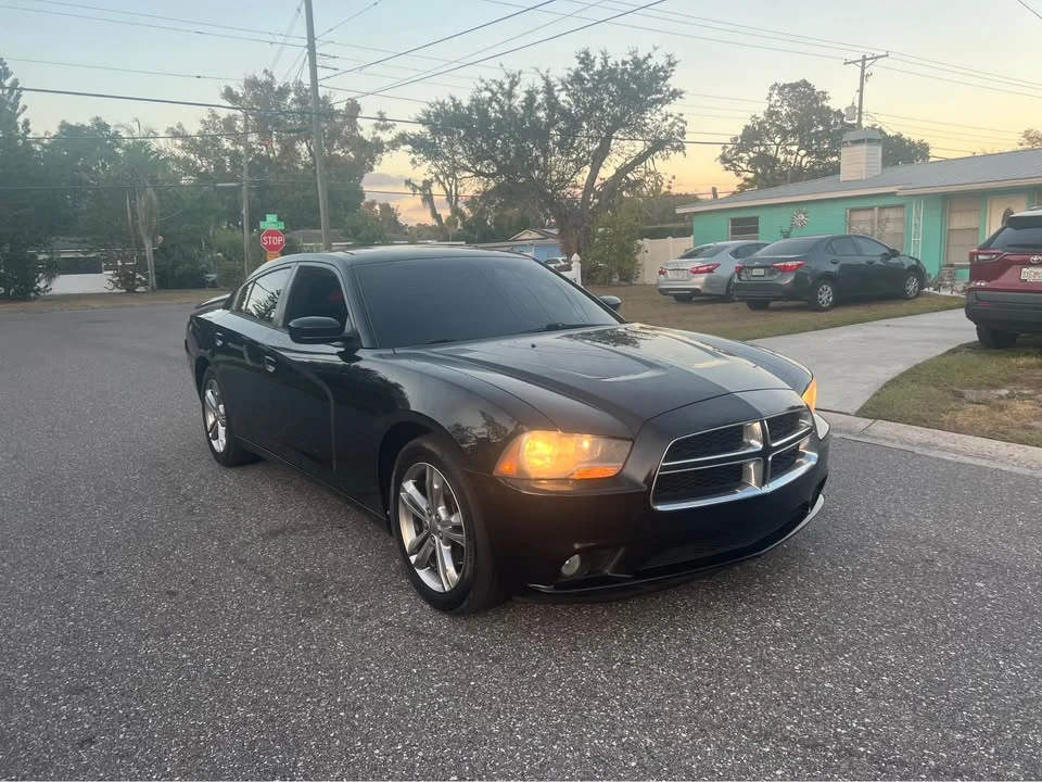 2014 Dodge Charger 6th Gen - Image 3 of 10