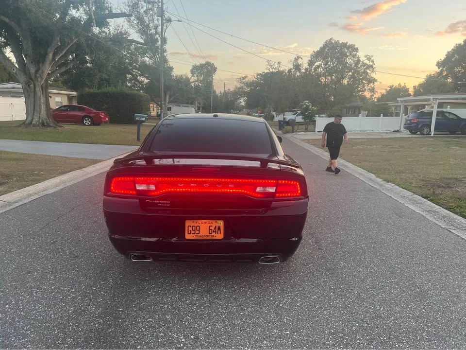 2014 Dodge Charger 6th Gen - Image 6 of 10