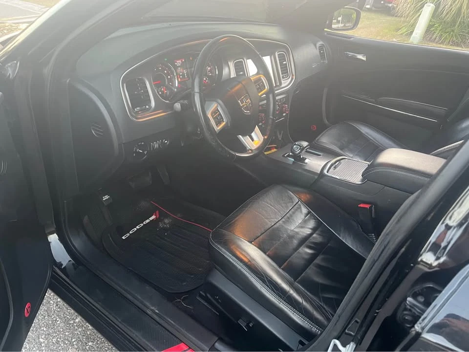 2014 Dodge Charger 6th Gen - Image 8 of 10