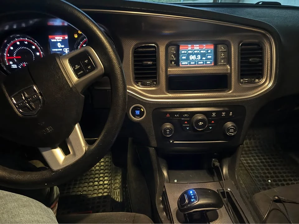 2014 Dodge Charger 6th Gen - Image 4 of 4