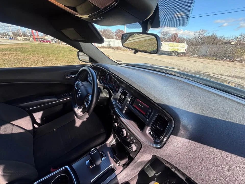 2014 Dodge Charger 7th Gen - Image 11 of 15