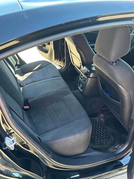 2014 Dodge Charger 6th Gen - Image 3 of 4