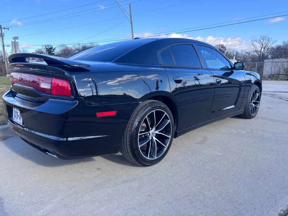 2014 Dodge Charger 7th Gen - Image 8 of 15