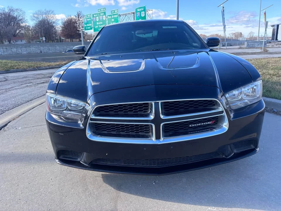 2014 Dodge Charger 7th Gen - Image 4 of 15