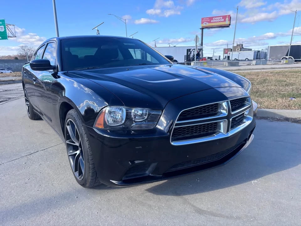2014 Dodge Charger 7th Gen - Image 3 of 15