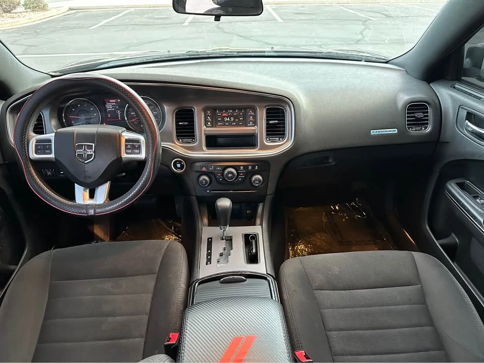2014 Dodge Charger 6th Gen - Image 6 of 9