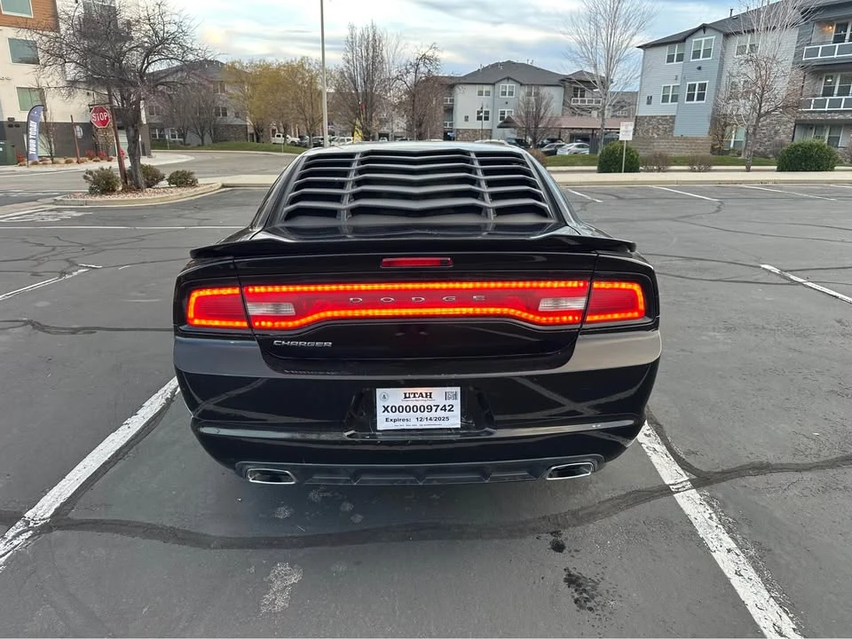 2014 Dodge Charger 6th Gen - Image 4 of 9