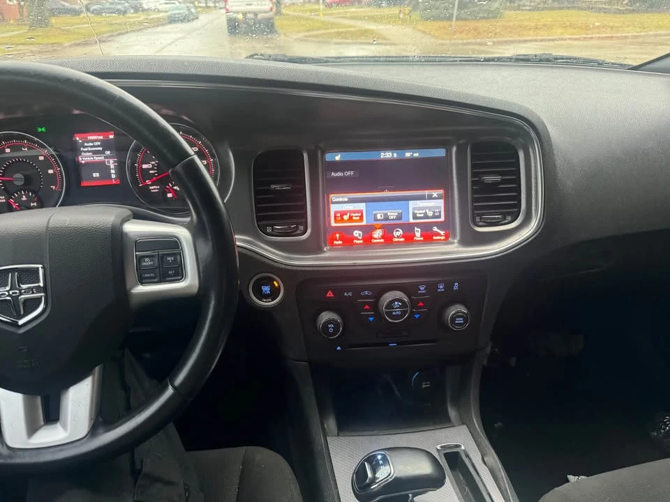 2014 Dodge Charger 7th Gen - Image 10 of 11