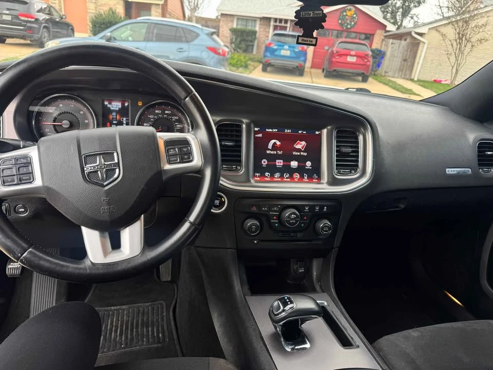 2014 Dodge Charger 7th Gen - Image 14 of 17