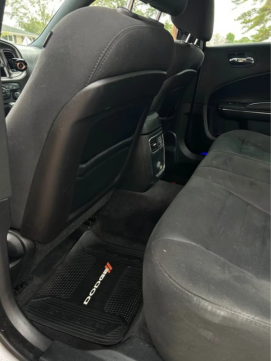 2014 Dodge Charger 7th Gen - Image 7 of 8