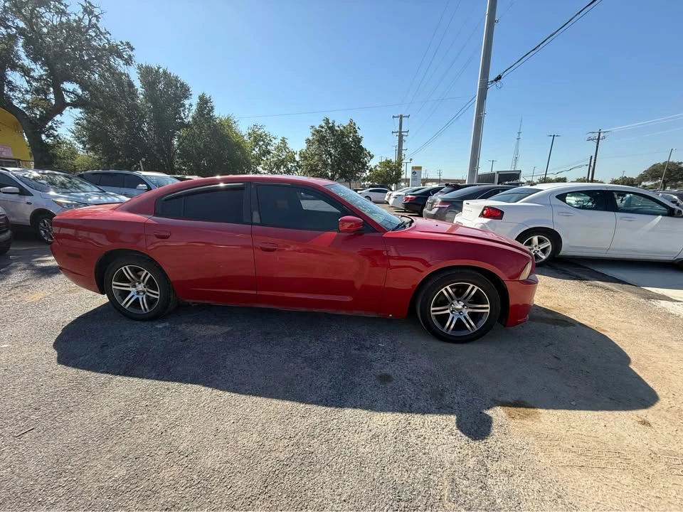 2014 Dodge Charger 6th Gen - Image 2 of 8