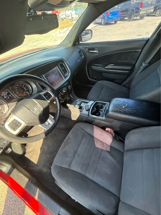 2014 Dodge Charger 6th Gen - Image 6 of 8