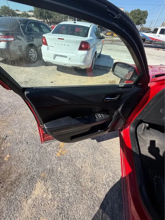 2014 Dodge Charger 6th Gen - Image 7 of 8