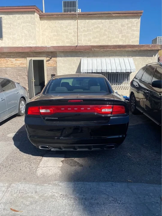 2014 Dodge Charger 6th Gen - Image 5 of 7