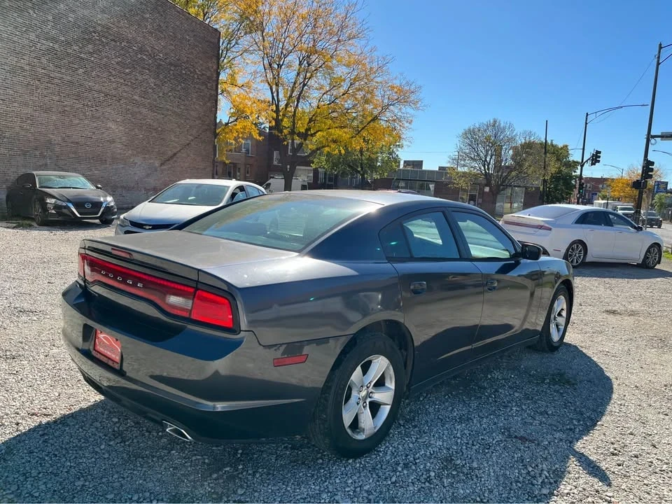 2014 Dodge Charger 7th Gen - Image 5 of 10