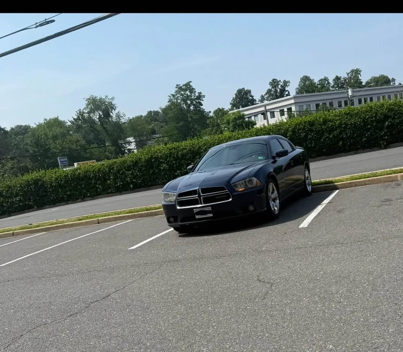 2014 Dodge Charger 6th Gen - Image 4 of 4