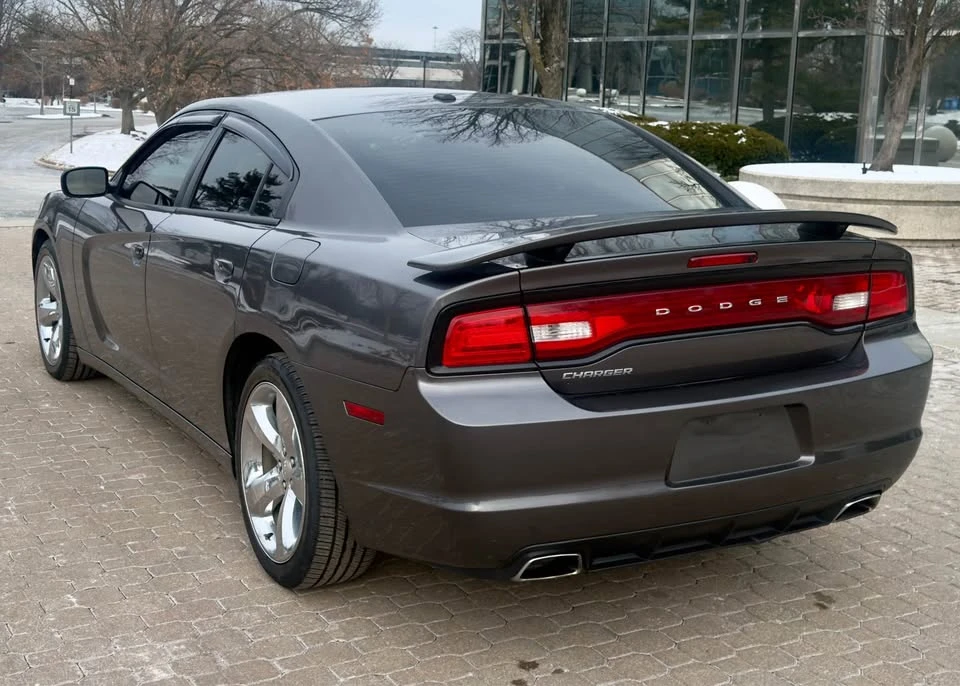 2014 Dodge Charger 7th Gen - Image 10 of 19