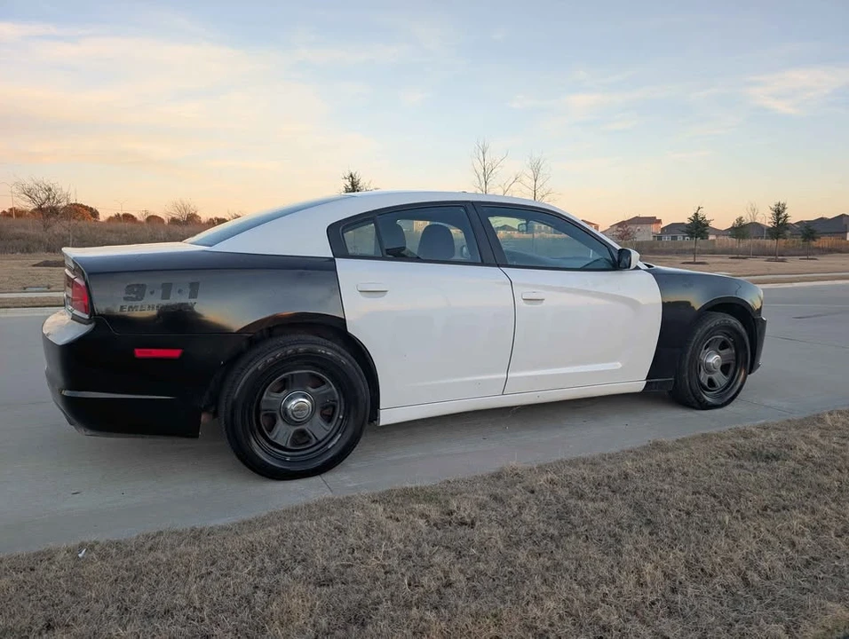 2014 Dodge Charger 7th Gen - Image 4 of 5