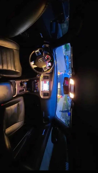 2014 Dodge Charger 7th Gen - Image 3 of 8