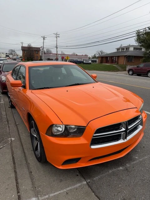 2014 Dodge Charger 7th Gen - Image 2 of 10