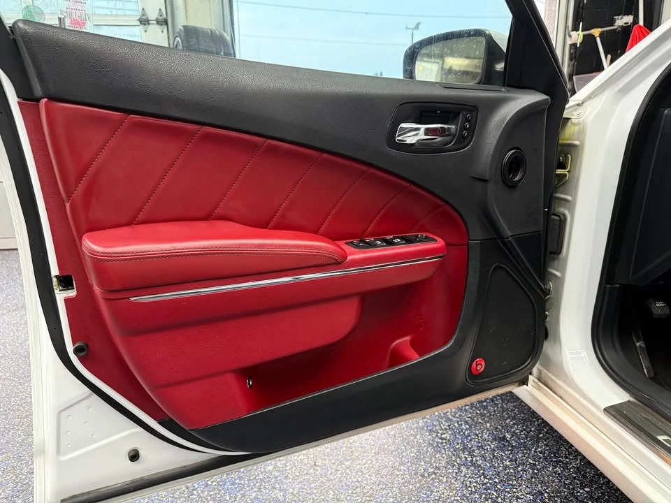 2014 Dodge Charger 7th Gen - Image 13 of 15
