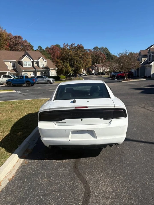 2014 Dodge Charger 7th Gen - Image 5 of 9