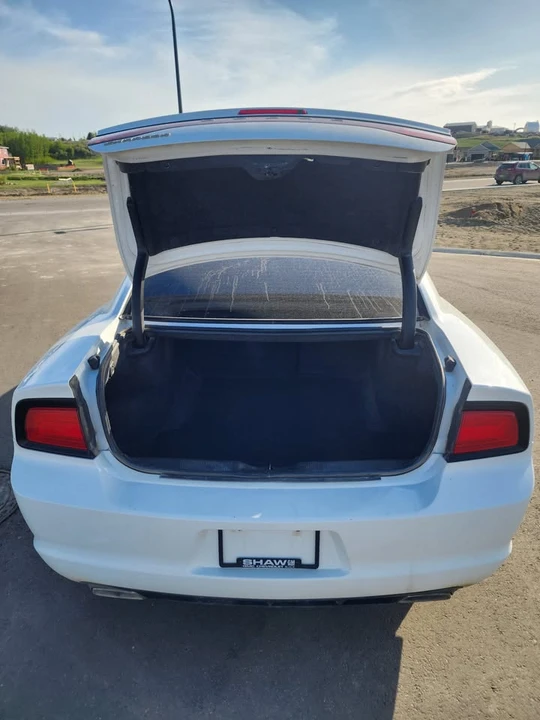 2014 Dodge Charger 7th Gen - Image 5 of 12