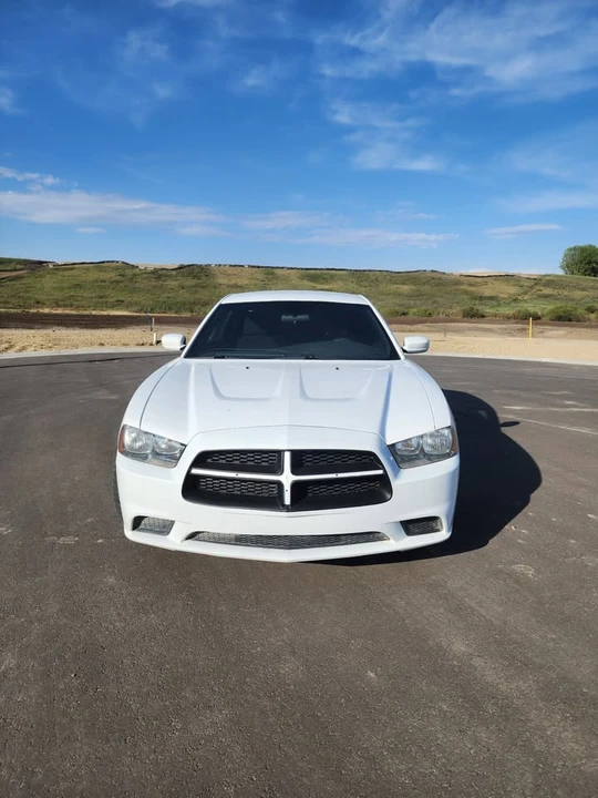 2014 Dodge Charger 7th Gen - Image 2 of 12