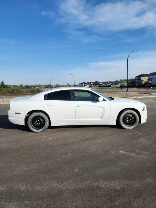 2014 Dodge Charger 7th Gen - Image 3 of 12