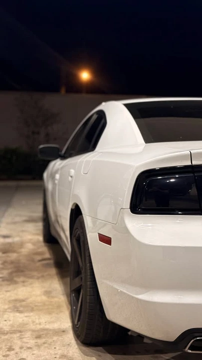 2014 Dodge Charger 7th Gen - Image 3 of 4