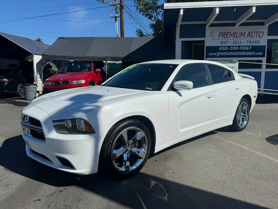 2014 Dodge Charger 7th Gen - Image 5 of 10
