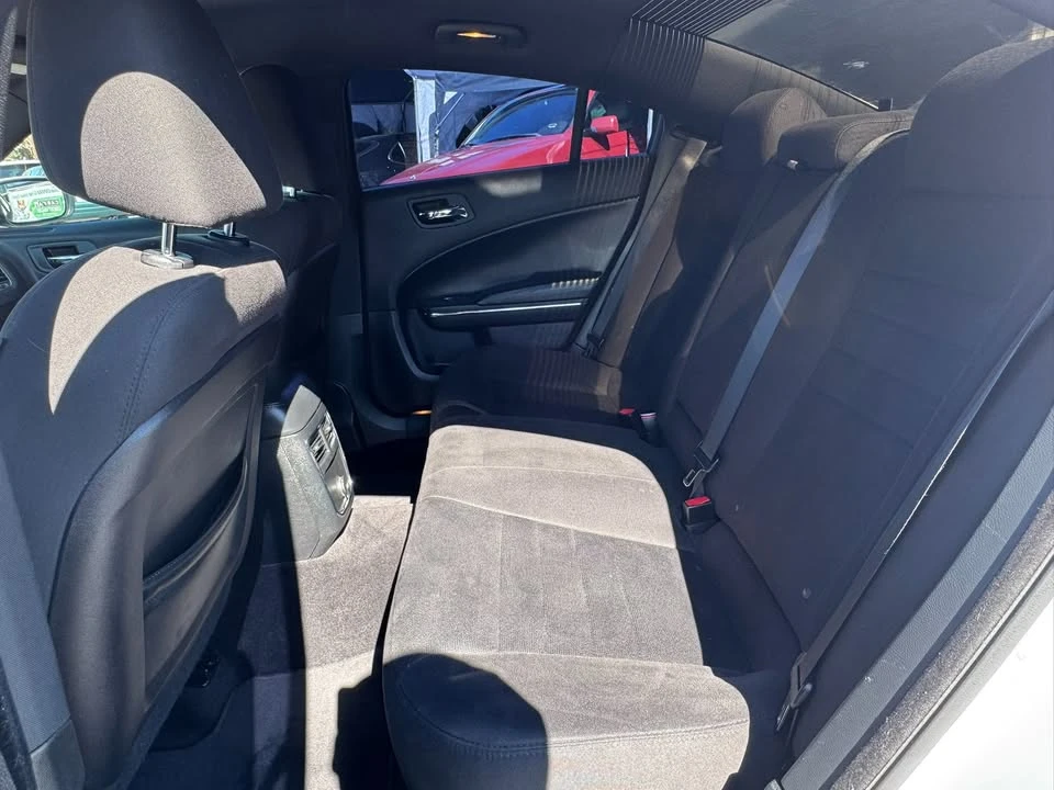 2014 Dodge Charger 7th Gen - Image 7 of 10