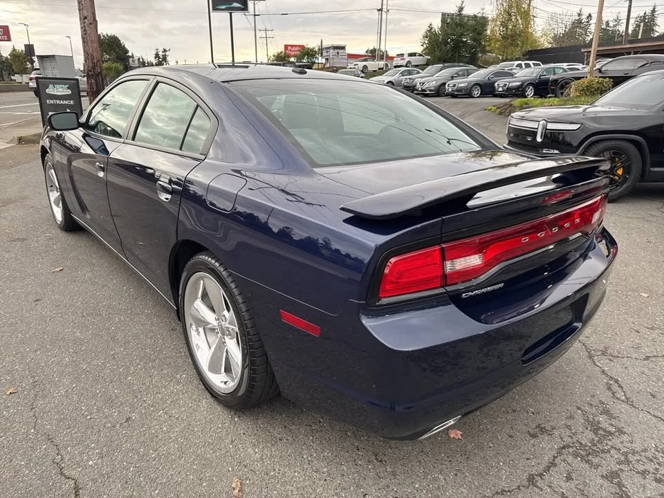 2014 Dodge Charger 7th Gen - Image 4 of 19
