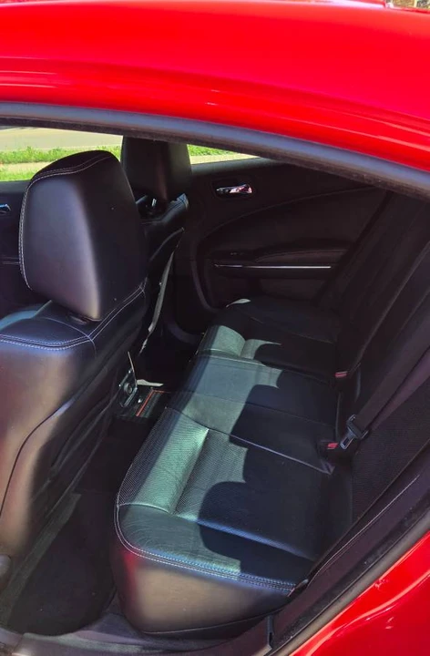 2014 Dodge Charger 7th Gen - Image 6 of 12