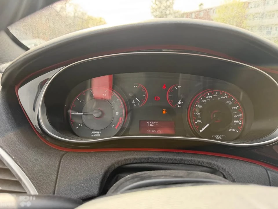 2014 Dodge Dart - Image 2 of 6