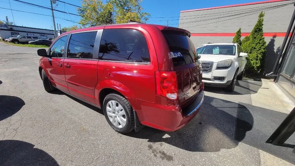 2014 Dodge Caravan - Image 5 of 17