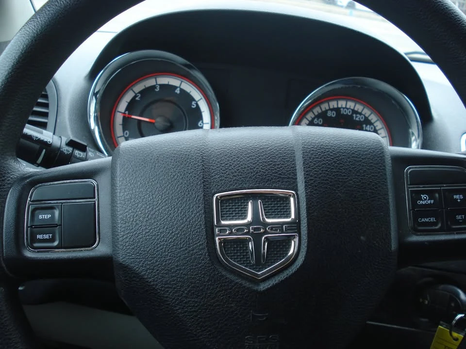 2014 Dodge Caravan - Image 15 of 18