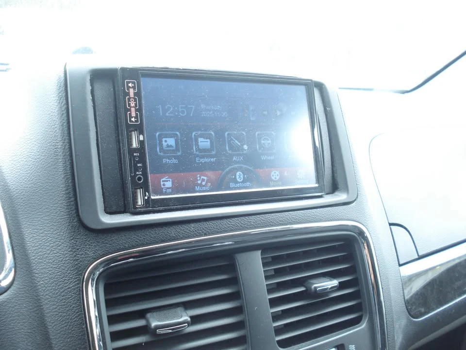 2014 Dodge Caravan - Image 13 of 18