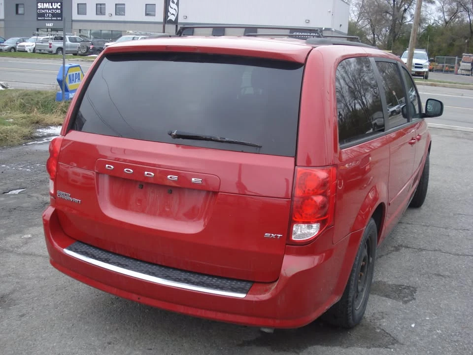 2014 Dodge Caravan - Image 5 of 18