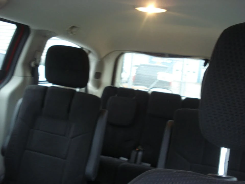 2014 Dodge Caravan - Image 11 of 18