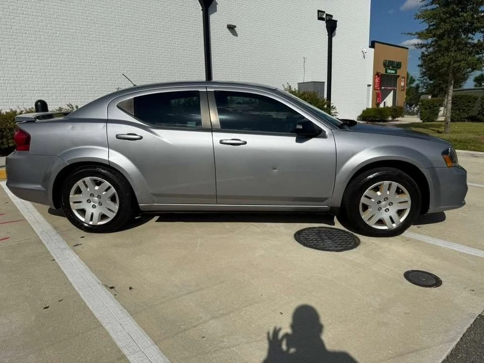 2014 Dodge Avenger Sedan - Image 3 of 18