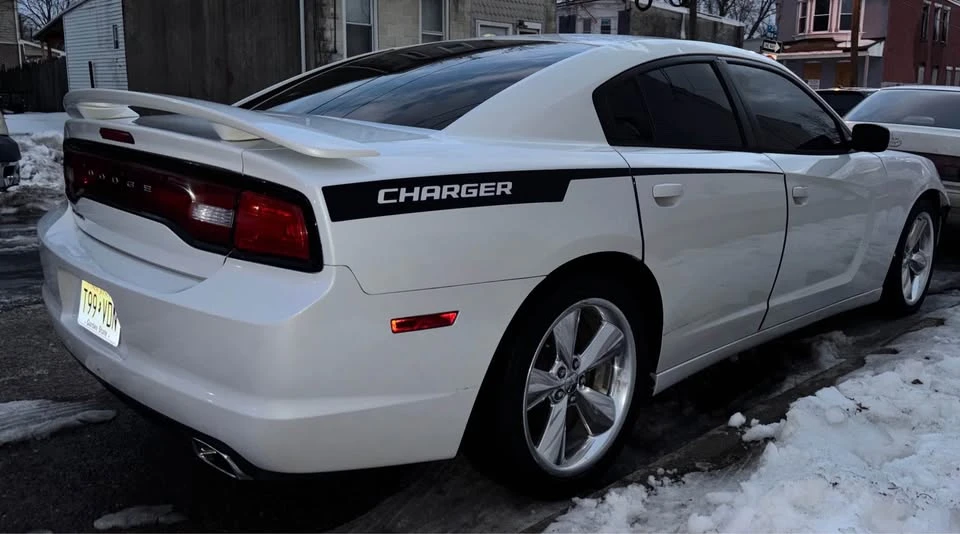 2014 Dodge Avenger Sedan - Image 4 of 13