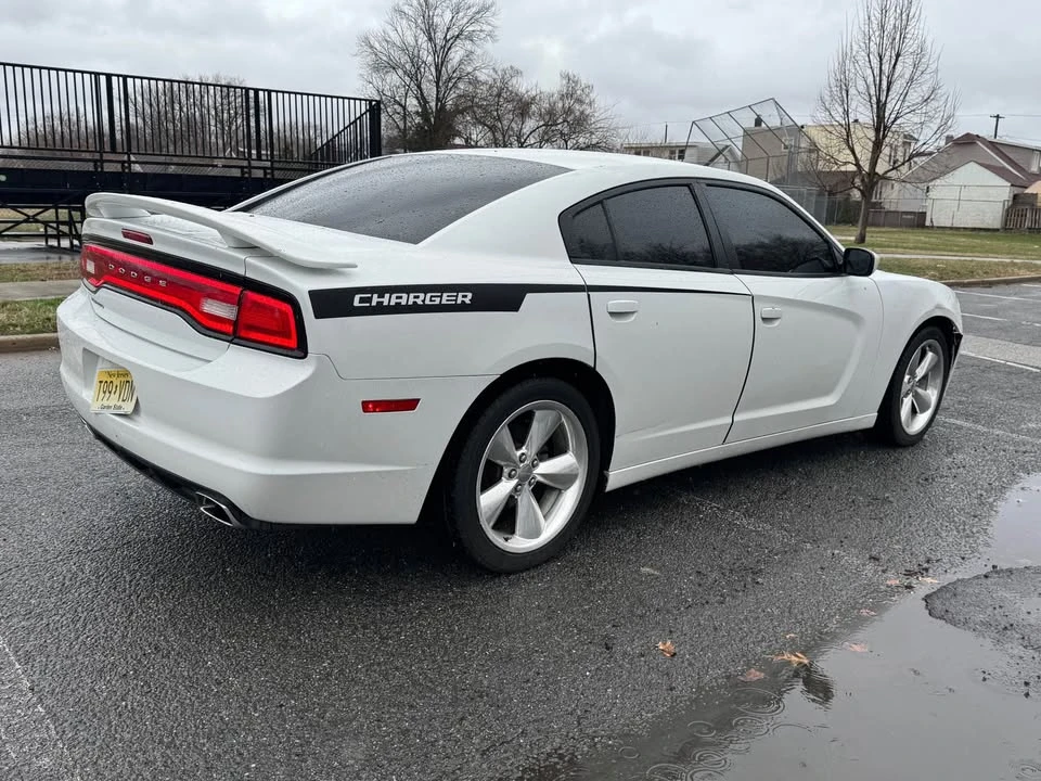 2014 Dodge Avenger Sedan - Image 13 of 13