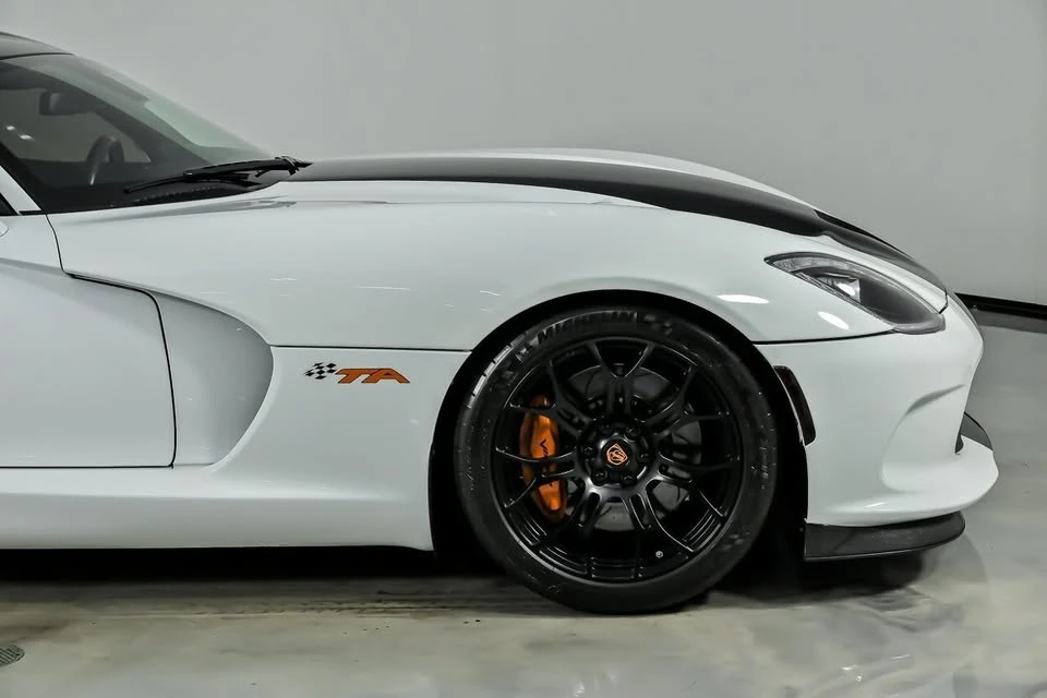 2014 Dodge Viper 5th Gen - Image 15 of 20