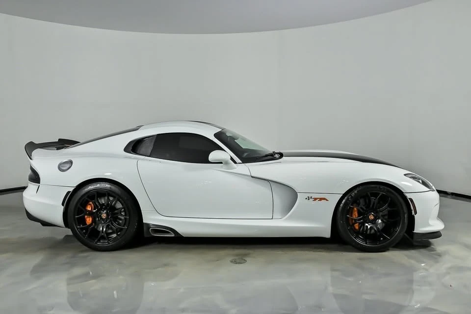 2014 Dodge Viper 5th Gen - Image 14 of 20