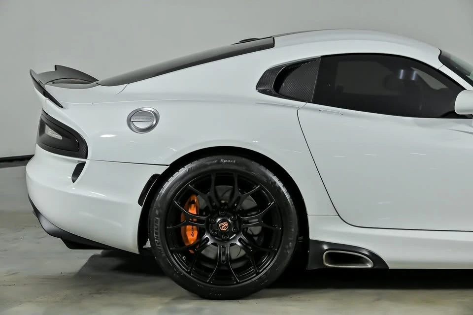 2014 Dodge Viper 5th Gen - Image 13 of 20