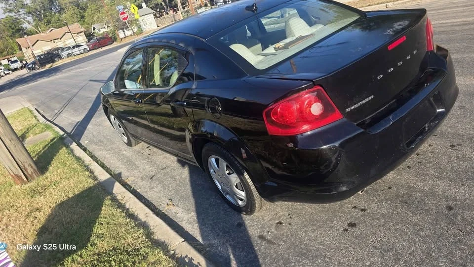 2014 Dodge Avenger Sedan - Image 2 of 3