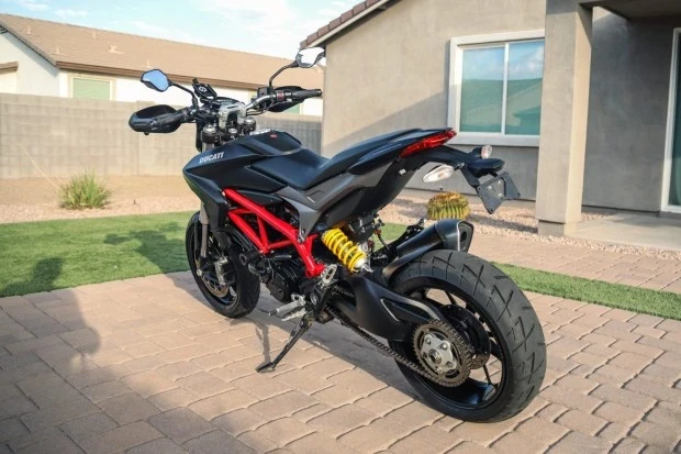2014 Ducati Hypermotard - Image 2 of 6