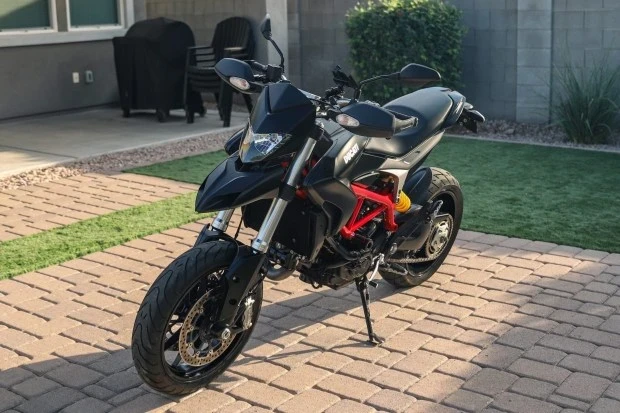 2014 Ducati Hypermotard - Image 3 of 6